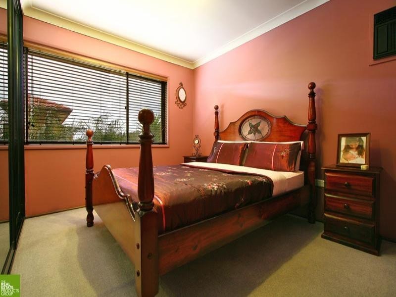 25 Cox Parade, Mount Warrigal NSW 2528