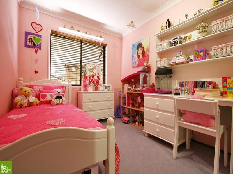 25 Cox Parade, Mount Warrigal NSW 2528