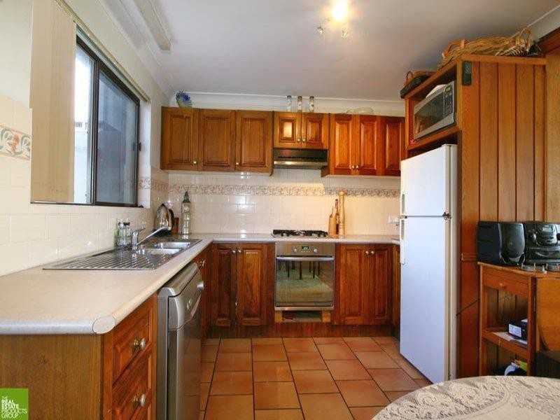2/32 Darley Street, Shellharbour NSW 2529