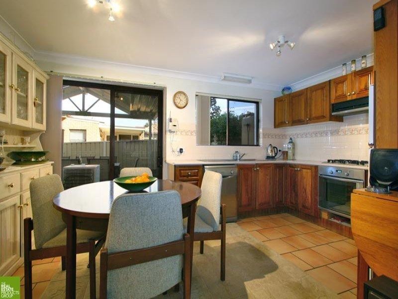 2/32 Darley Street, Shellharbour NSW 2529