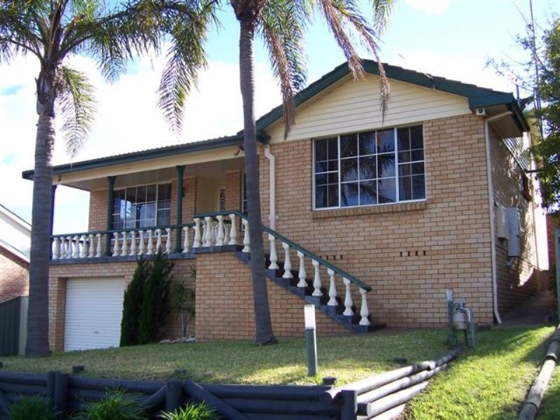 62 Madigan Boulevard, Mount Warrigal NSW 2528