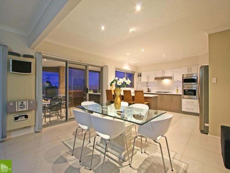 17 Hinchinbrook Drive, Shell Cove NSW 2529