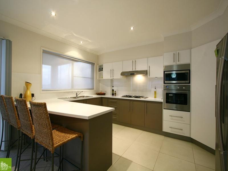 17 Hinchinbrook Drive, Shell Cove NSW 2529