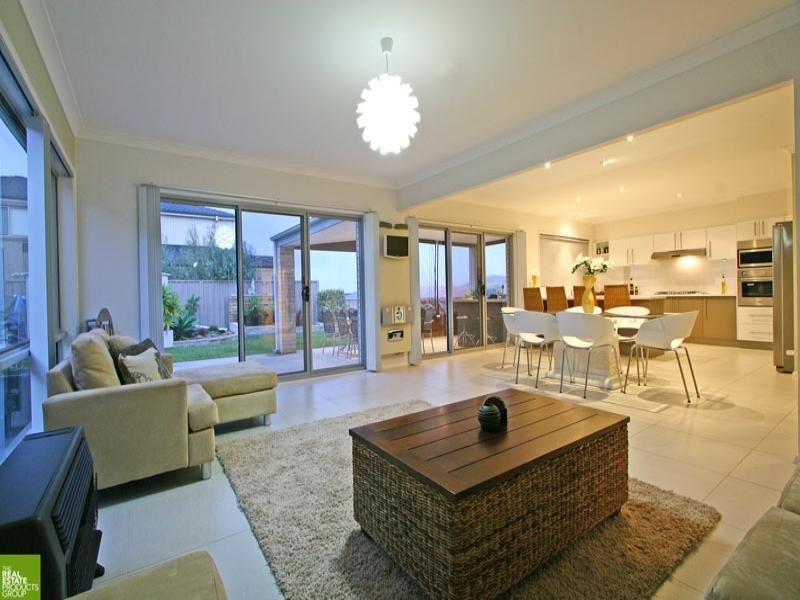 17 Hinchinbrook Drive, Shell Cove NSW 2529