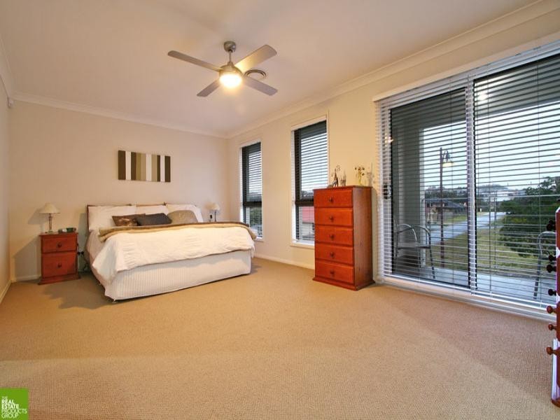 17 Hinchinbrook Drive, Shell Cove NSW 2529