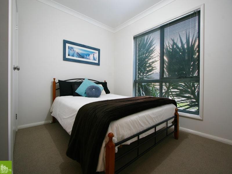 17 Hinchinbrook Drive, Shell Cove NSW 2529