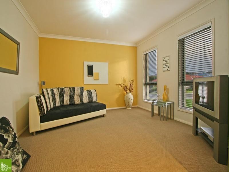 17 Hinchinbrook Drive, Shell Cove NSW 2529