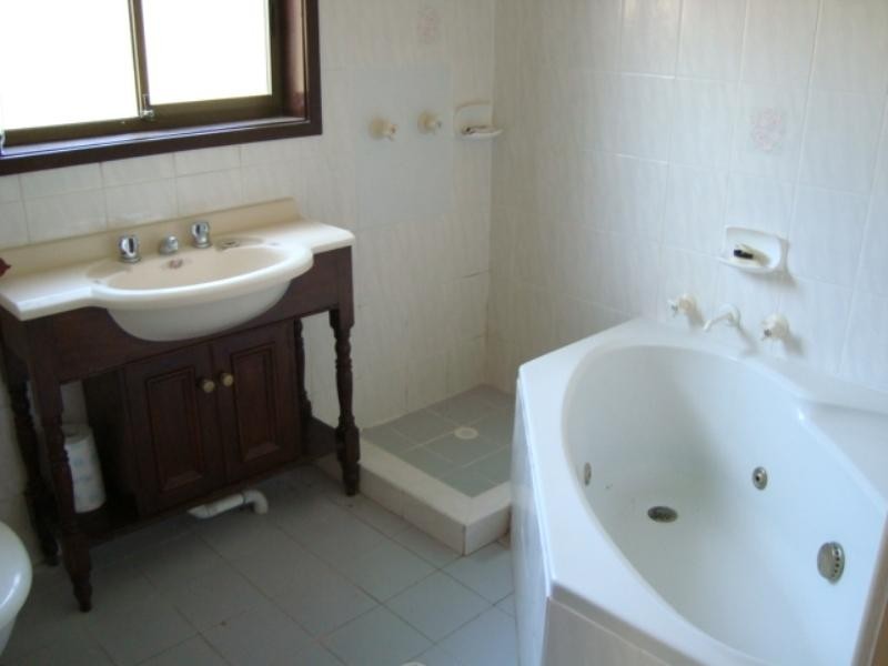 25 Lyne Street, Oak Flats NSW 2529