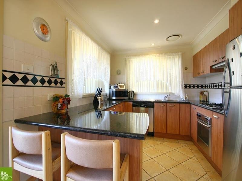 1/2 Hennessy Street, Flinders NSW 2529