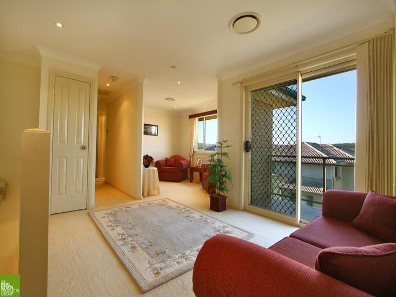 1/2 Hennessy Street, Flinders NSW 2529