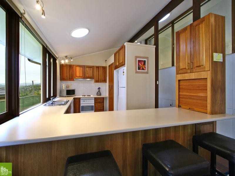 9 Tait Avenue, Kanahooka NSW 2530