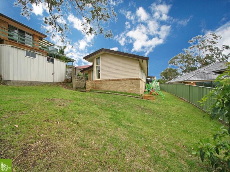9 Tait Avenue, Kanahooka NSW 2530