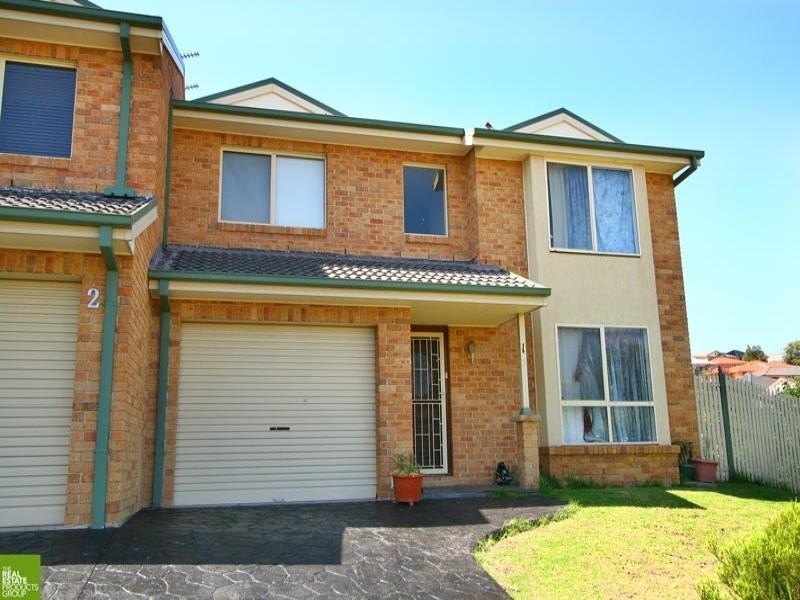 1/2 Wallis Close, Flinders NSW 2529