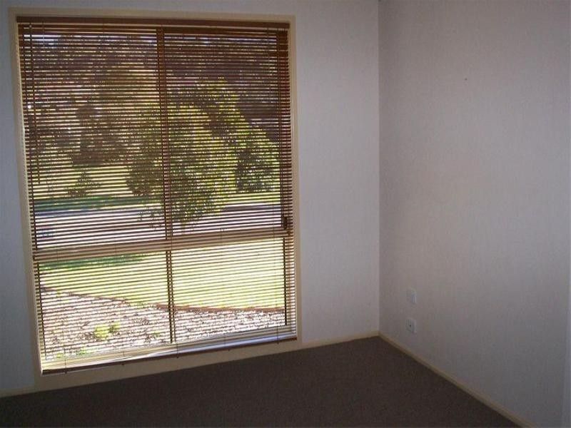 5 Liam Close, Albion Park NSW 2527