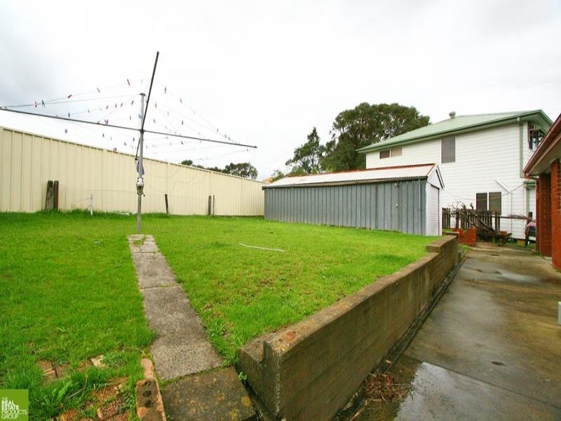 7 Paterson Place, Barrack Heights NSW 2528