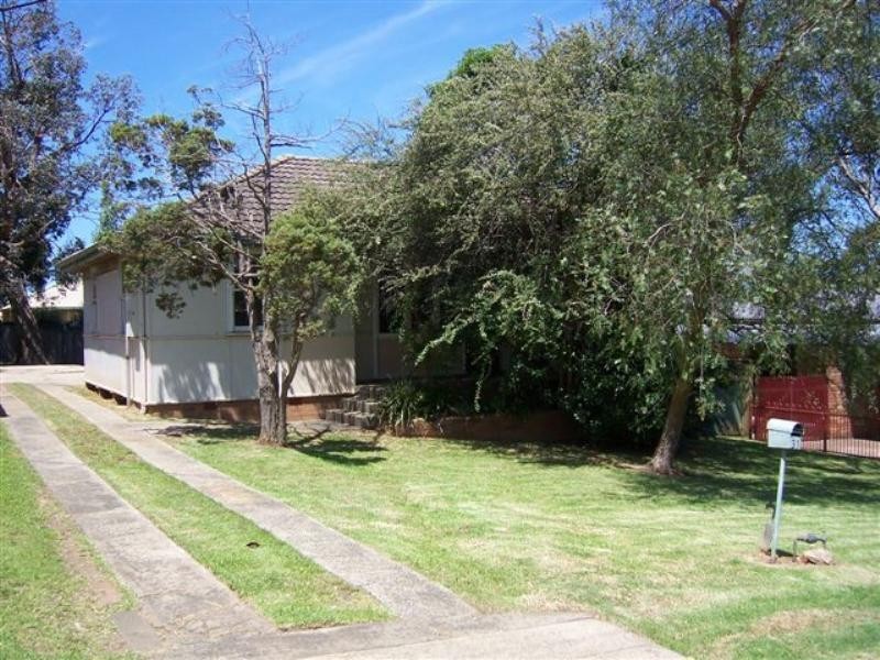 31 Kippax Street, Warilla NSW 2528