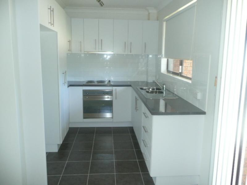 5/37 Roberts Avenue, Barrack Heights NSW 2528