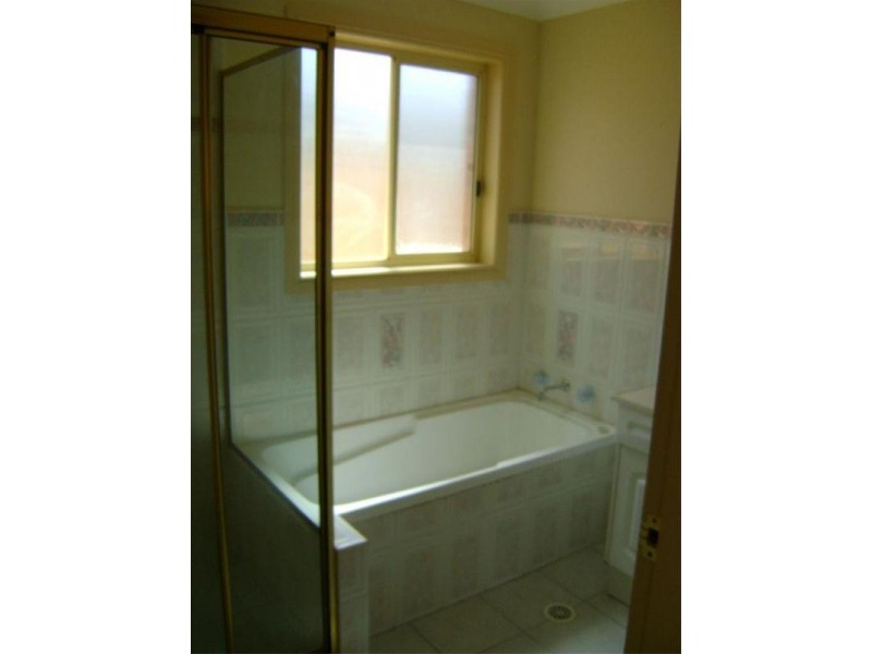 2/3 Wallaby Street, Flinders NSW 2529