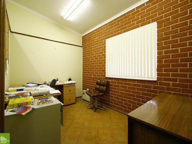 24 Sunset Avenue, Warilla NSW 2528