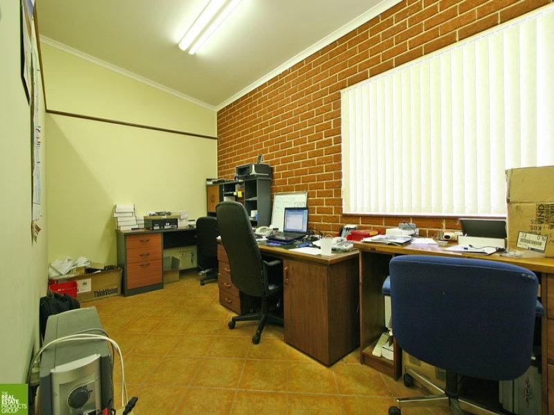 24 Sunset Avenue, Warilla NSW 2528