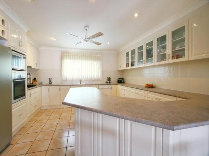 4 Ilkoara Grove, Cordeaux Heights NSW 2526