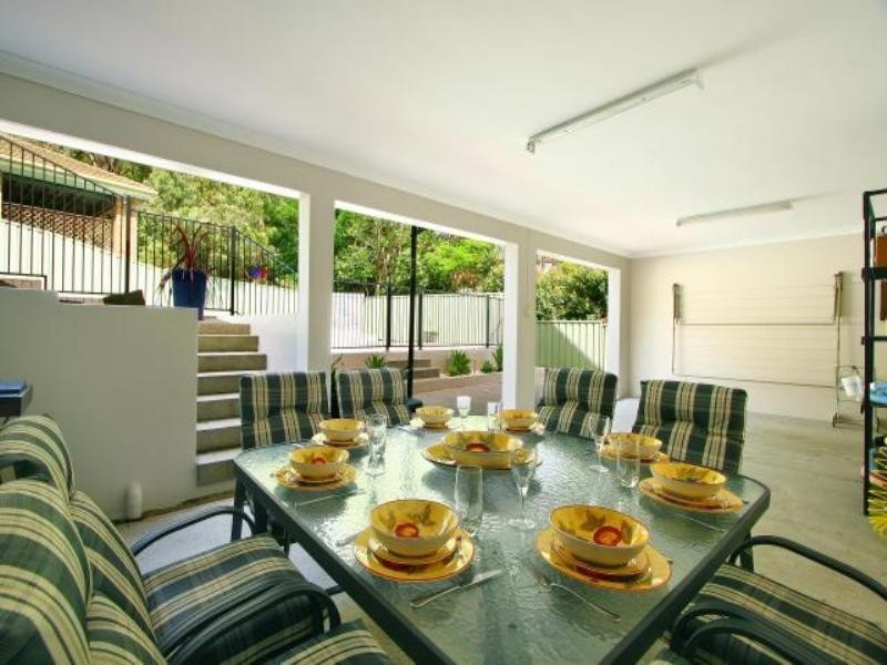4 Ilkoara Grove, Cordeaux Heights NSW 2526