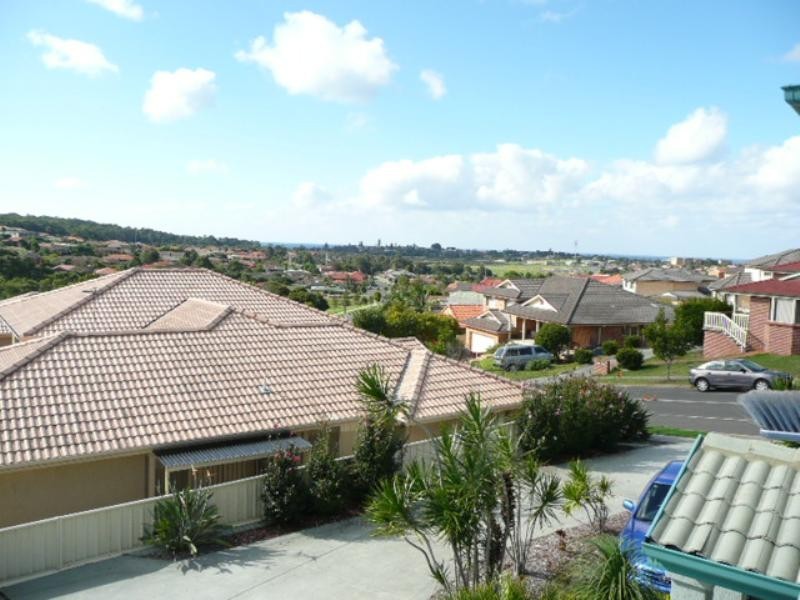 2/24 Baragoot Road, Flinders NSW 2529