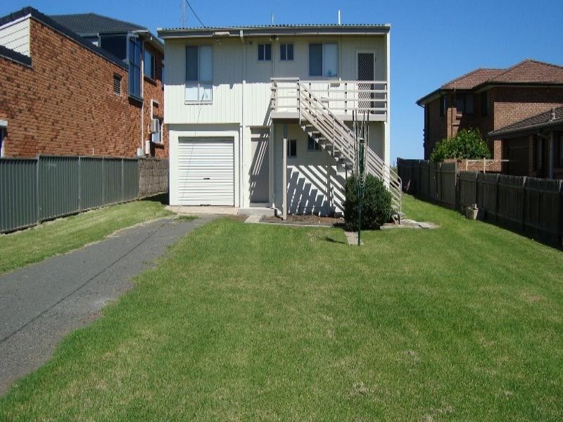 33 Junction Road, Barrack Point NSW 2528