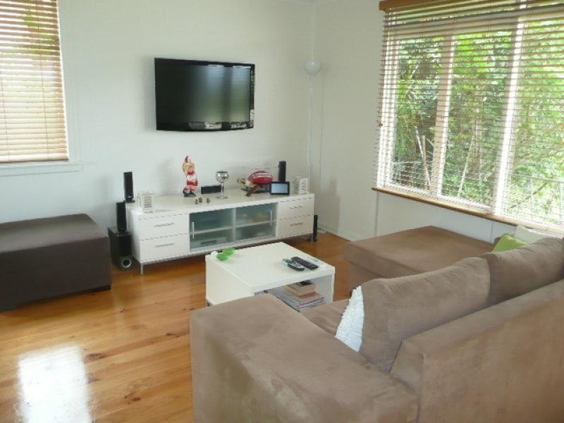 11 Irvine Street, Barrack Heights NSW 2528