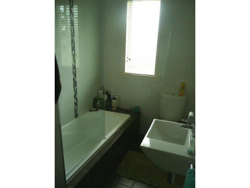 11 Irvine Street, Barrack Heights NSW 2528
