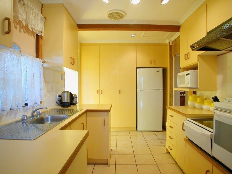 2 Scarf Avenue, Mount Warrigal NSW 2528