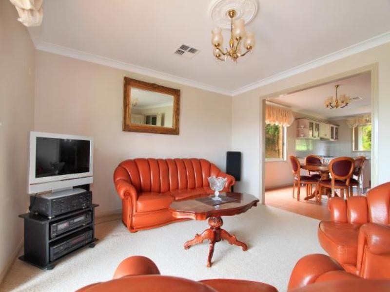 45 Conway Crescent, Blackbutt NSW 2529