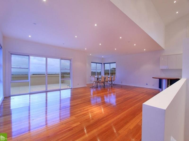 17 James Cook Parkway, Shell Cove NSW 2529