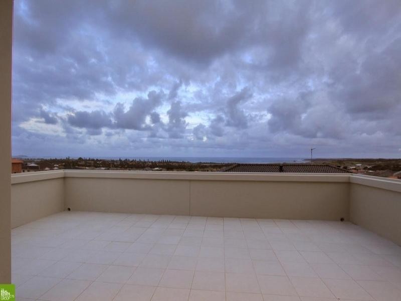 17 James Cook Parkway, Shell Cove NSW 2529