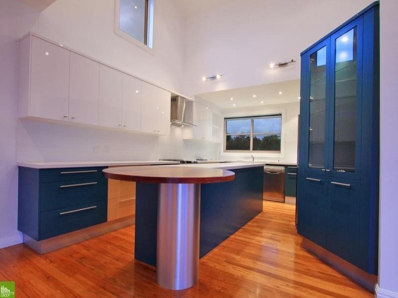 17 James Cook Parkway, Shell Cove NSW 2529