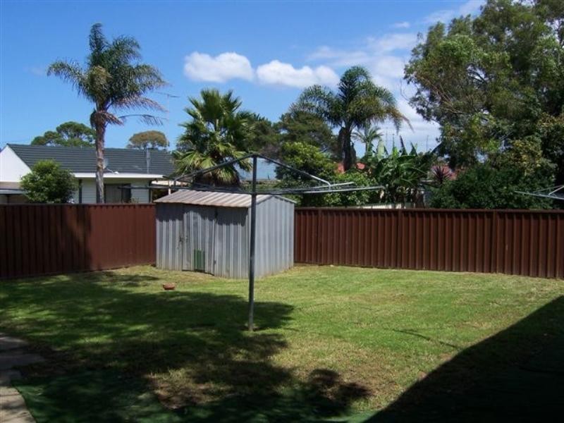 29 Marchant Crescent, Mount Warrigal NSW 2528