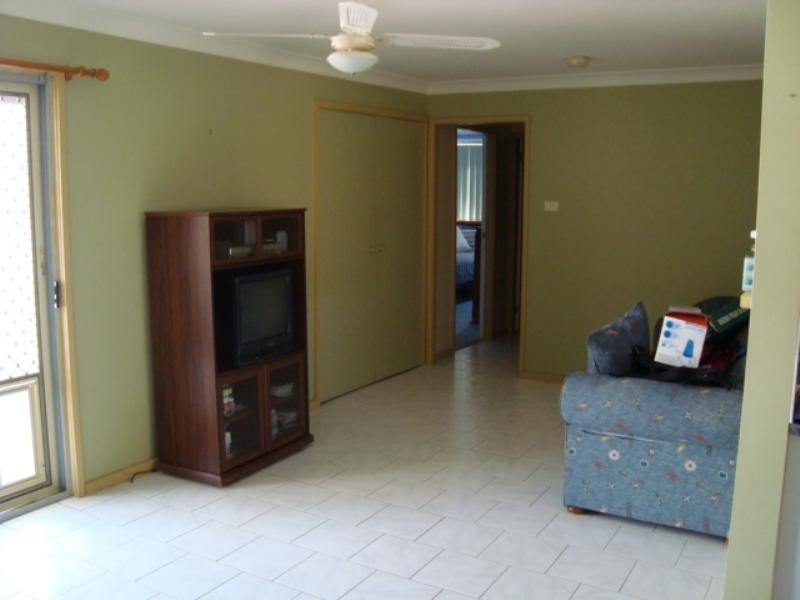 46 Bradman Avenue, Warilla NSW 2528