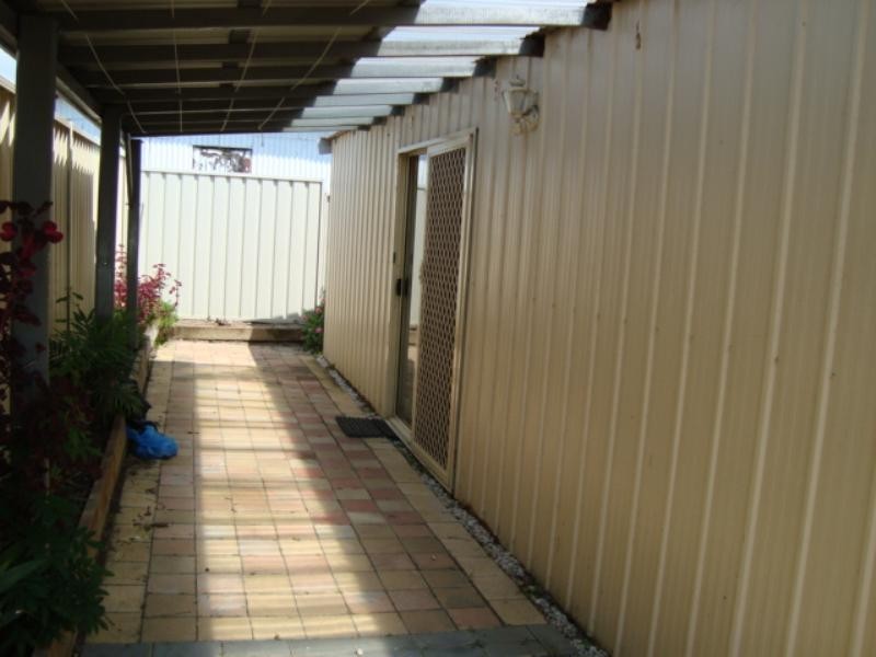 46 Bradman Avenue, Warilla NSW 2528