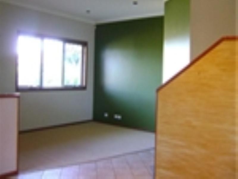 4 Ocean Beach Drive, Shellharbour NSW 2529