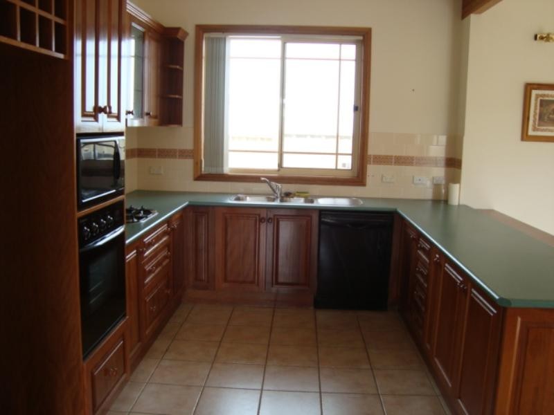 1/104 Ocean Street, Windang NSW 2528