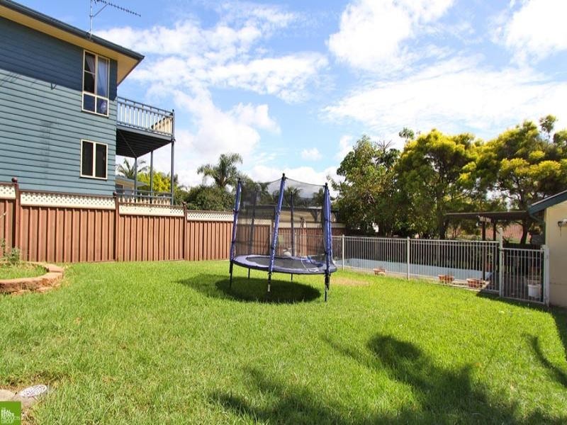 14 Charlton Street, Mount Warrigal NSW 2528