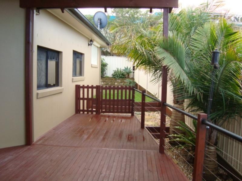 4 Ocean Beach Drive, Shellharbour NSW 2529