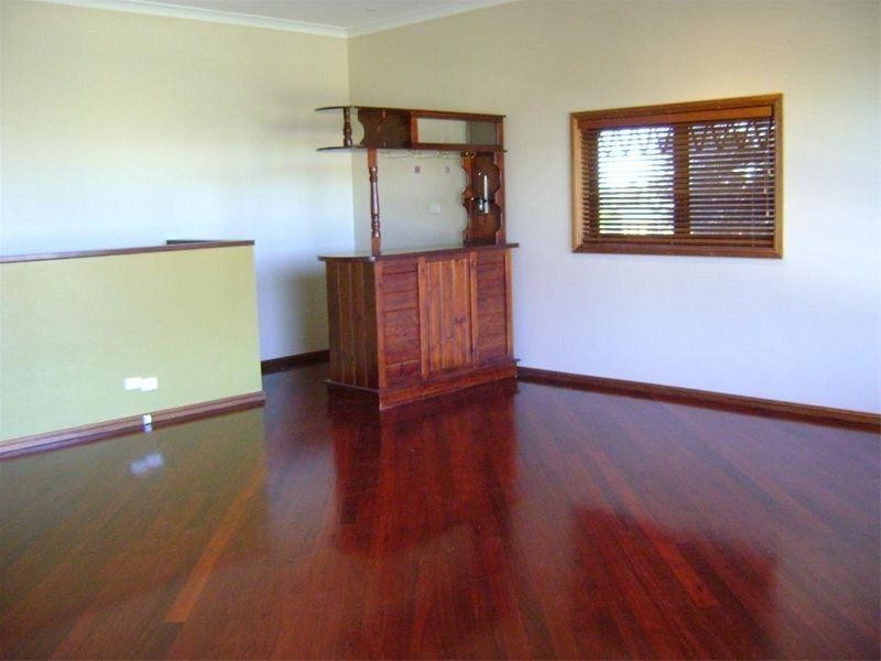 4 Ocean Beach Drive, Shellharbour NSW 2529
