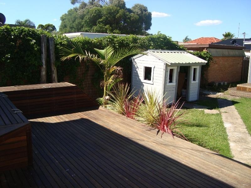 13 Edward Street, Barrack Heights NSW 2528