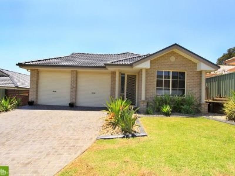 30 Clermont Crescent, Albion Park NSW 2527