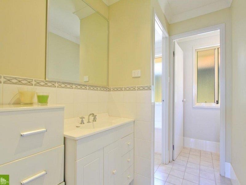 30 Clermont Crescent, Albion Park NSW 2527