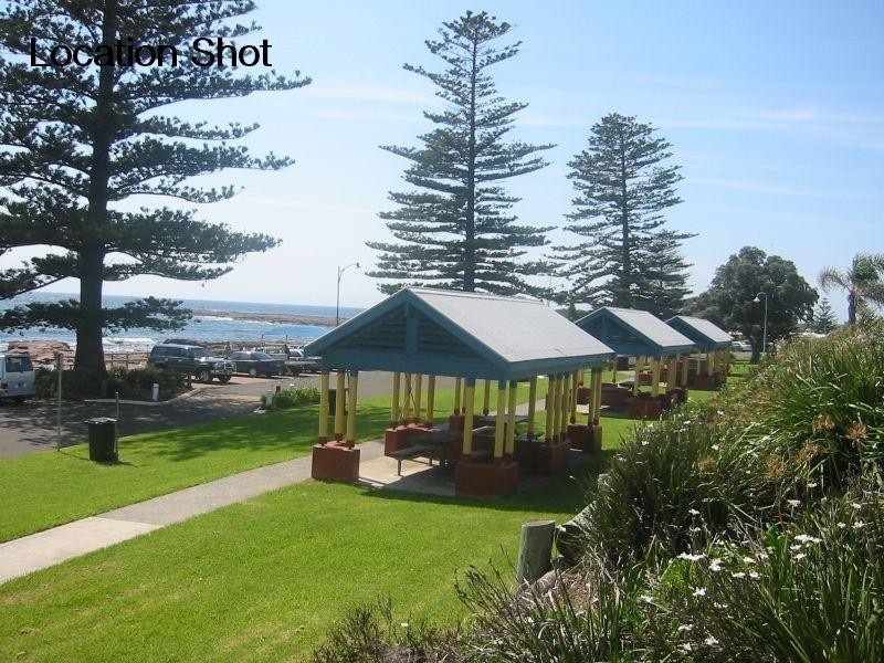 Shop 2/28 Addison Street, Shellharbour NSW 2529