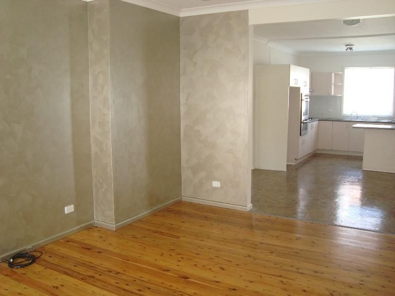 11 Antrim Avenue, Warilla NSW 2528