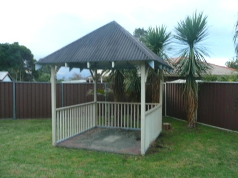 4 Gumnut Street, Albion Park Rail NSW 2527