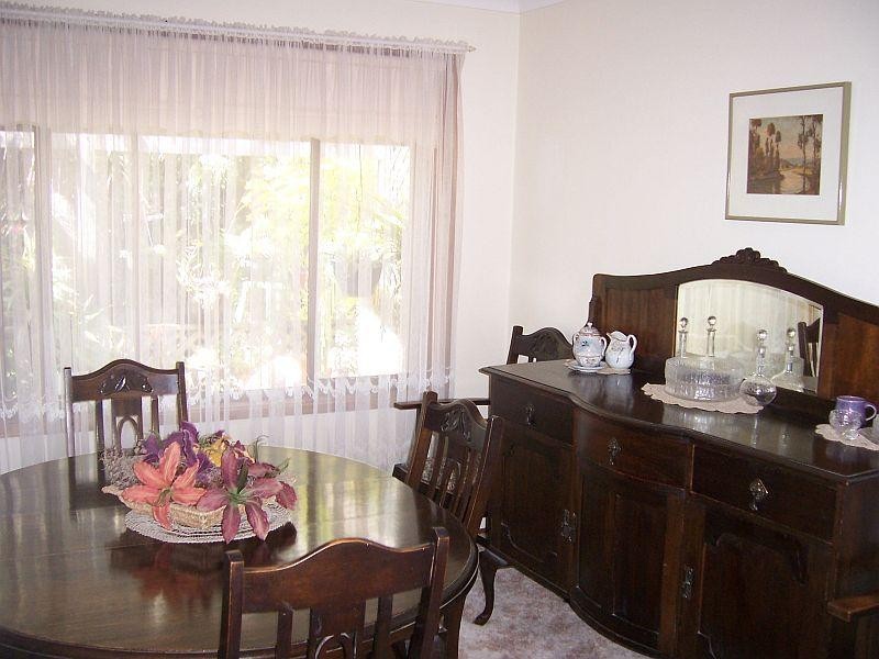 31 Shipton Crescent, Mount Warrigal NSW 2528